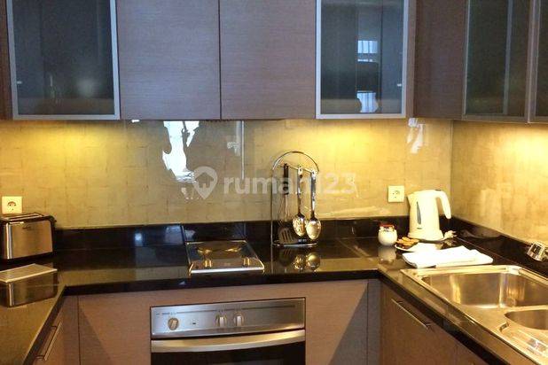 Apartement Oakwood Premier Cosmo Jakarta 2 BR Furnished Bagus