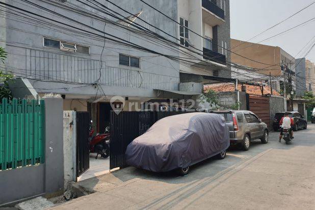 Rumah Kostan 11 Kamar di Mangga Besar Jakarta Akses Strategis