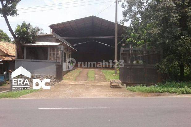 Gudang Di Pinggir Jalan Raya Di Jrakah Payung Subah Batang