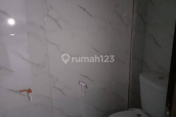 Rumah minimalis disewakan pertahun di perumahan duta harapan bekasi kota