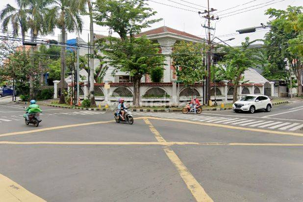Dijual Rumah Raya Kartini Lokasi Strategis Pusat Kota