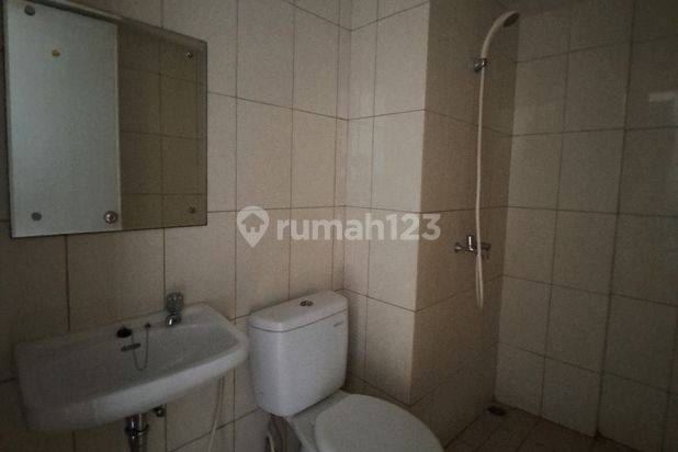 Disewakan 2br unfurnish Apartemen The Springlake Summarecon Bekasi 