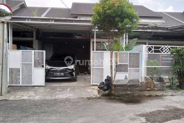 Rumah Cantik, dlm Komplek Kinagara Regency One Gate , dekat Transmart, Telkom University