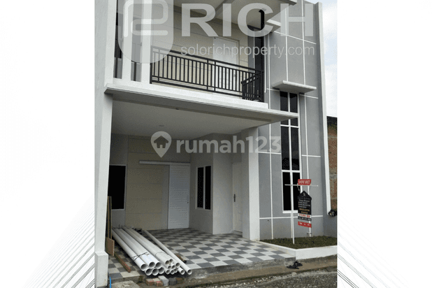 Rumah Mewah Harga Minimalis Fasilitas Lengkap di Perum Gumpang