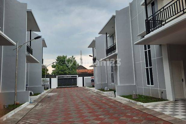 Rumah Mewah Harga Minimalis Fasilitas Lengkap di Perum Gumpang
