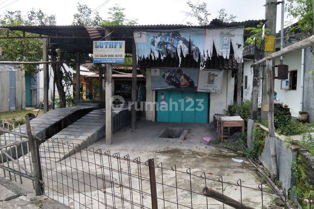 Rumah Plus Toko Strategis Tepi Jalan Raya Gawok
