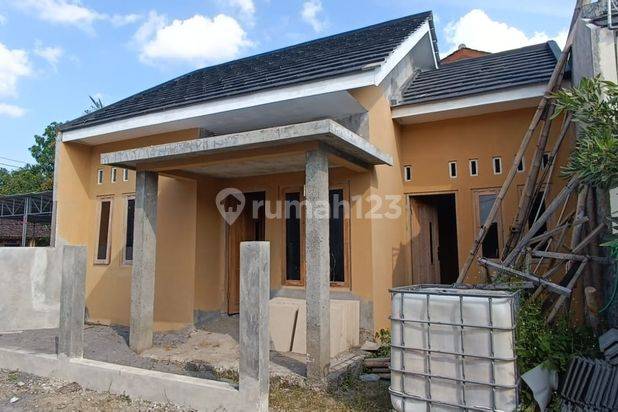 Rumah di Jl Parangtritis Km 10 Dekat Gabusan Bantul Proses Bangun