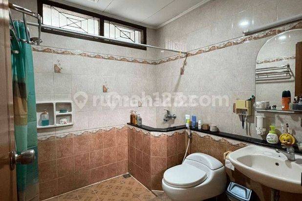 Dijual Rumah di Komplek Batununggal, Batununggal, Kota Bandung