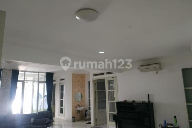 Rumah 2 Lantai Bagus Furnished SHM Turangga , Bandung