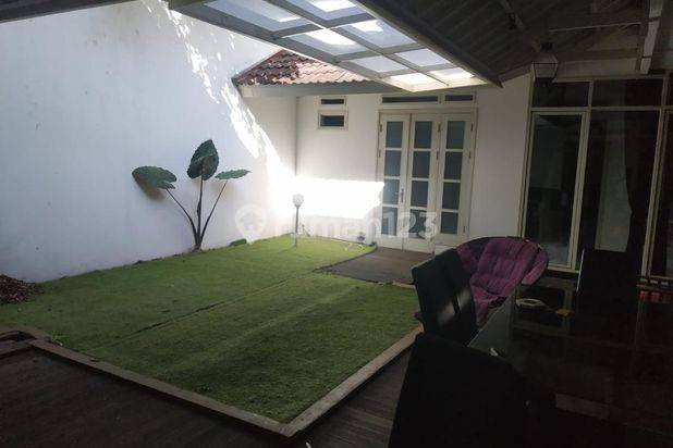 Rumah 2 Lantai Bagus Furnished SHM Turangga , Bandung