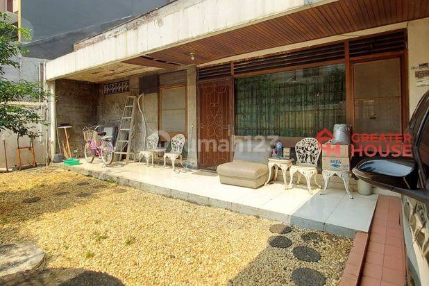 *RUMAH LAMA HITUNG TANAH - T/B 263/250 - DEKAT BLOK M