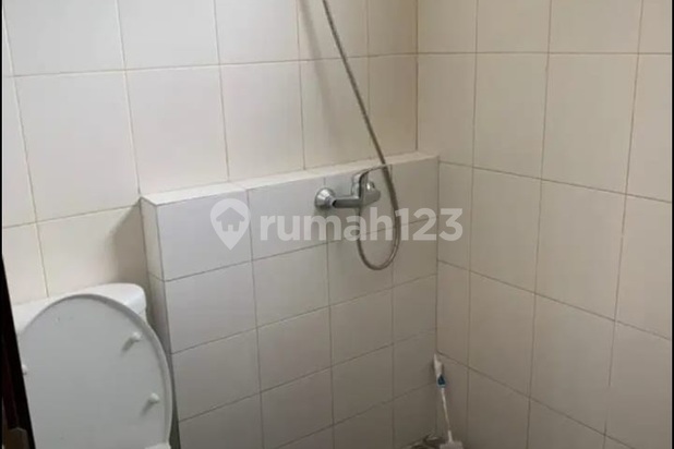 Rumah siap huni kondisi bagus rapi terawat