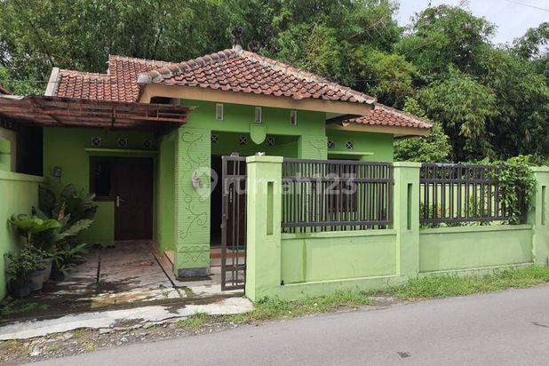 MURAH BANGET! RUMAH HIJAU MURAH BANGET DENGAN TANAH LUAS DI PURWOMARTANI KALASAN SLEMAN