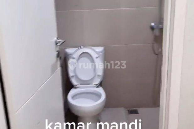 Rumah di North West Park Blok Na, Tipe Vincenza, Surabaya