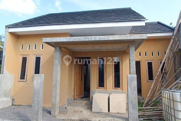 Rumah Dekat Gabusan Bantul Kota di Jl Parangtritis Km 10 Proses Bangun