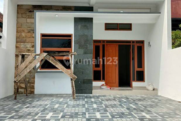 RUMAH BARU CISARANTEN ARCAMANIK SIAP HUNI
