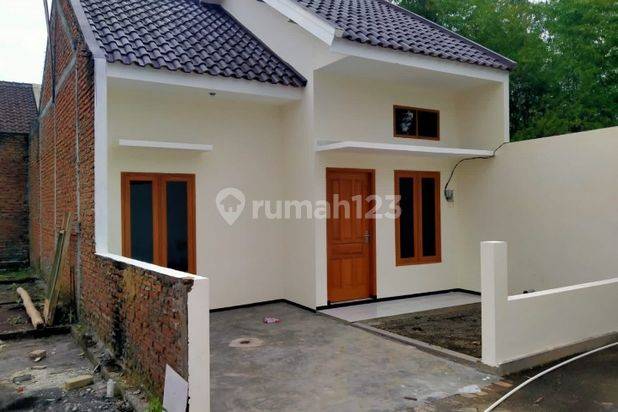 Dijual Rumah Baru Dekat SMAN 6 Kota Malang