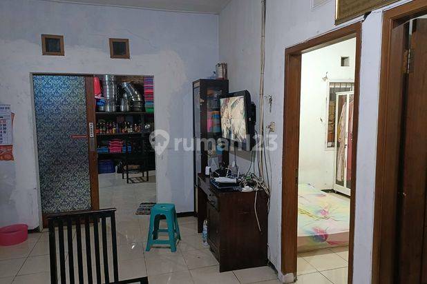 Rumah Bagus di Vila Buring Dekat Toll Madyopuro SHM