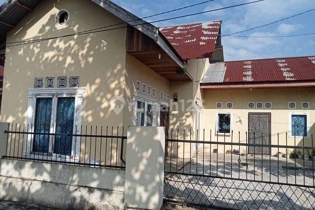 Dijual Rumah Dekat Kampus Stikes Hangtuah