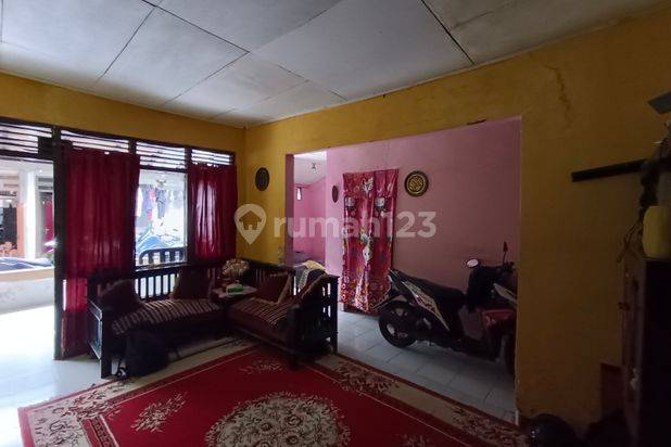 Rumah Dalam Gang Cocok Untuk Kost-kostan Atau Kontrakan - Oleh Budi Gunawan