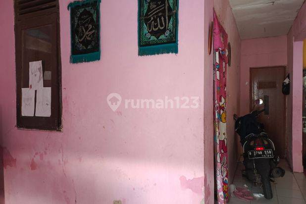 Rumah Dalam Gang Cocok Untuk Kost-kostan Atau Kontrakan - Oleh Budi Gunawan