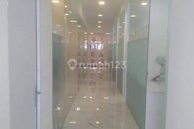 Dijual Gedung di Wahid Hasyim Raya Menteng Lt 379 Hadap Utara