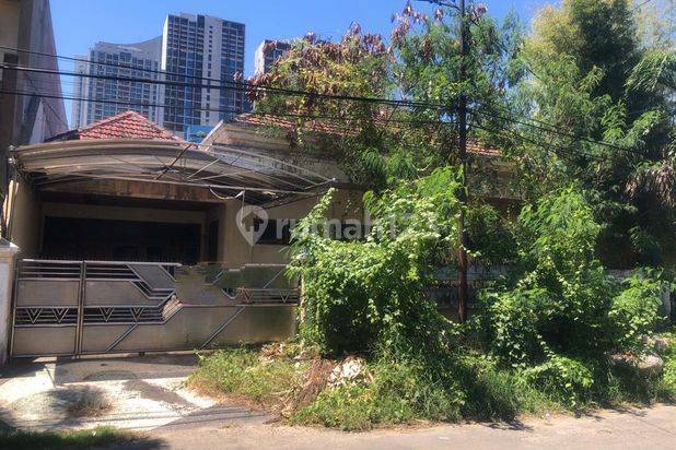 1332. Rumah Kris Kencana Surabaya Barat
