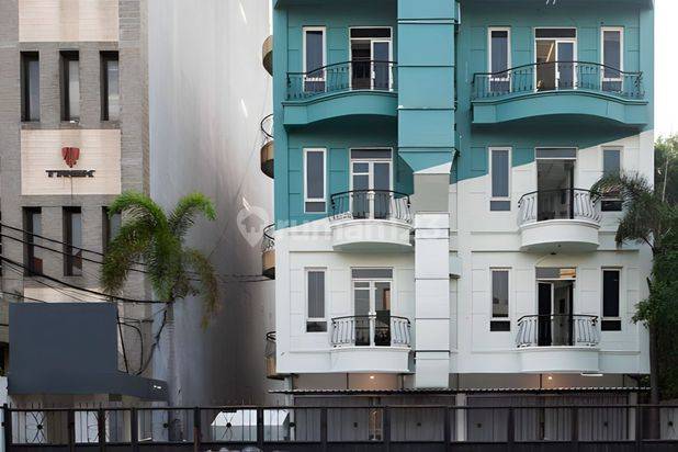 Dijual Ruko / Mini Building / Gedung Kecil Komersil Cocok untuk Kost, Kantor di Anggrek Neli S Parman Jakarta Barat