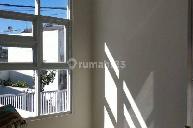 Rumah Mbv Jatihandap, Siap Huni, 2 Lantai di Bandung Timur