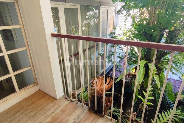 Rumah Bagus 2 Lantai SHM dekat Borobudur Hwa Ind Blimbing