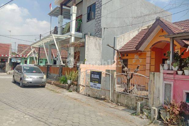 Hunian Minimalis Metro Cilegon Cluster Villa Bu