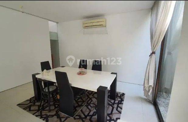 Rumah Minimalis Asri Graha Family, Surabaya Hen.b528