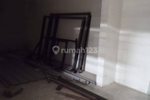 Rumah Tengah Kota Murah Raya Arjuno Surabaya Ric.a018
