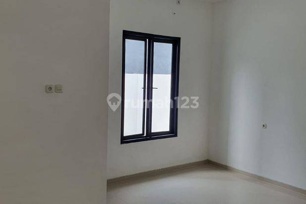 Rumah di Nirwana Eksekutif, Surabaya Murah Siap Huni Sam.a589
