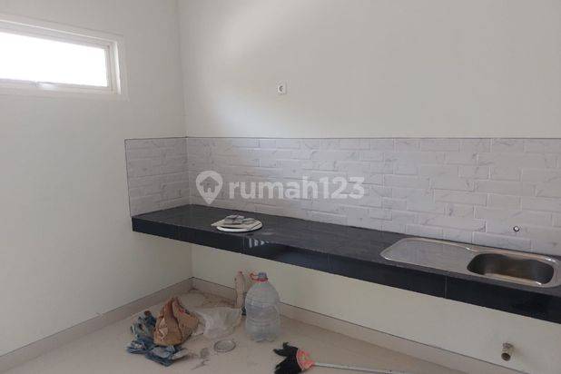 Jual rumah baru siap huni ada kolam renang pribadi lokasi dekat tol sidoarjo (safira garden)
