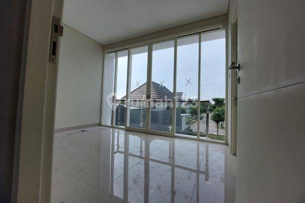 Jual rumah baru siap huni ada kolam renang pribadi lokasi dekat tol sidoarjo (safira garden)