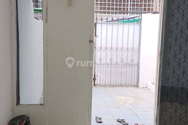 Dhyana Disewakan Rumah Jelambar Gang Bajaj