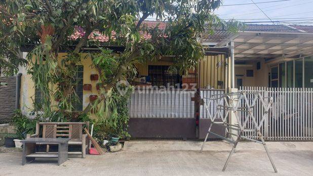 Rumah dijual di Taman kopo indah 2 SHM Butuh Renovasi
