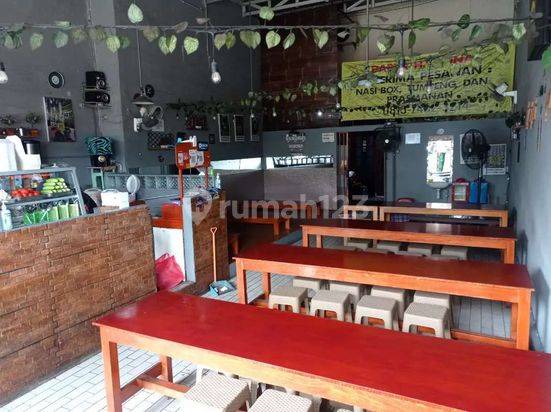 Rumah Bonus Resto Aktif di Jalan Tebet Raya