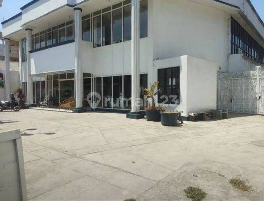 Dijual bangunan 2lt Kebayoran Baru Jakarta Selatan