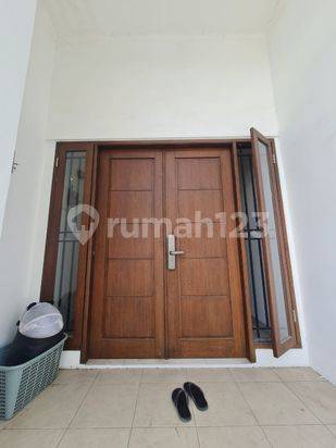 Rumah bagus di PIK ada Rooftop view laut