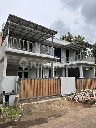 Dijual Rumah 2 Lantai Bagus di Taman Villa Baru, Bekasi