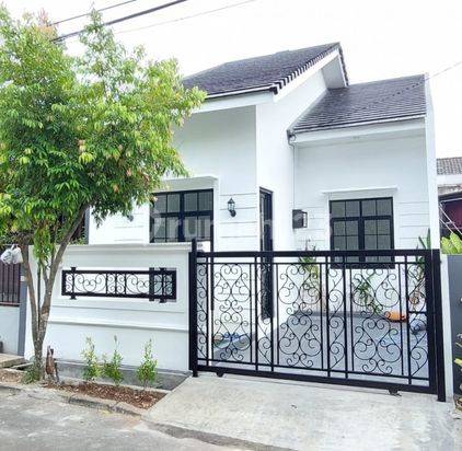 Kencana Loka Rumah Baru Yani