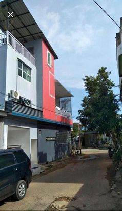 Dijual  Town house  2 lantai  sudah ada penghasilan  pasif 