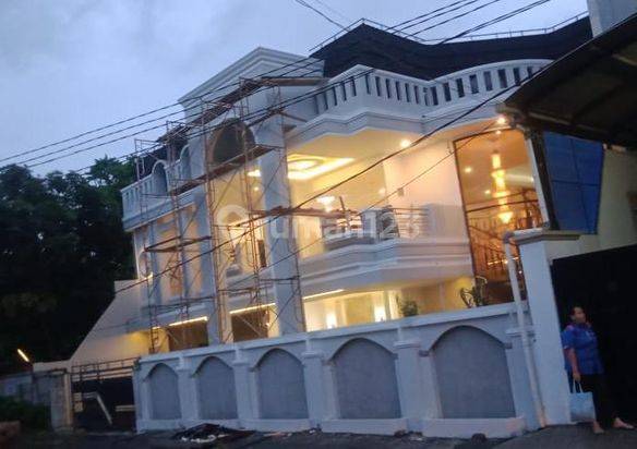 rumah mewah baru selesai renovasi Jl Gatot Subroto tengah
denpasar
bali