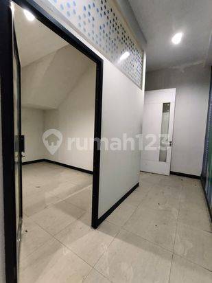 Jual sewa murah ruko klpgdg bulevad barat sebelah bank jasa 
