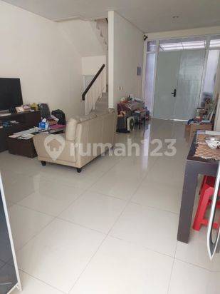 Dijual Rumah 2 Lantai di Green Lake City Cluster Amerika Latin 