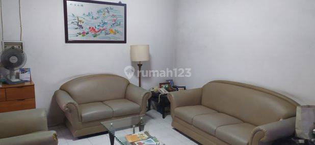 Muara Karang Blok 6 Dijual Rumah 2,5 Lantai Layak Huni