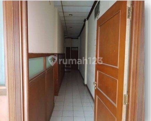 RUKO STRATEGIS, 3 LT , DI KOMPLEKS PERKANTORAN MAMPANG PRAPATAN JAKSEL ( M) 