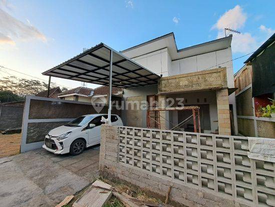 Rumah 2 Lantai Tanjung Magelang, Dekat Kawasan Akmil